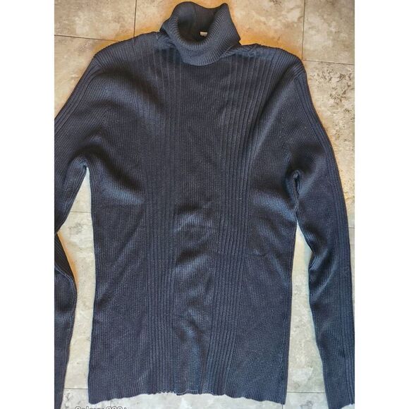 Reference Point turtleneck sweater - Picture 2 of 7